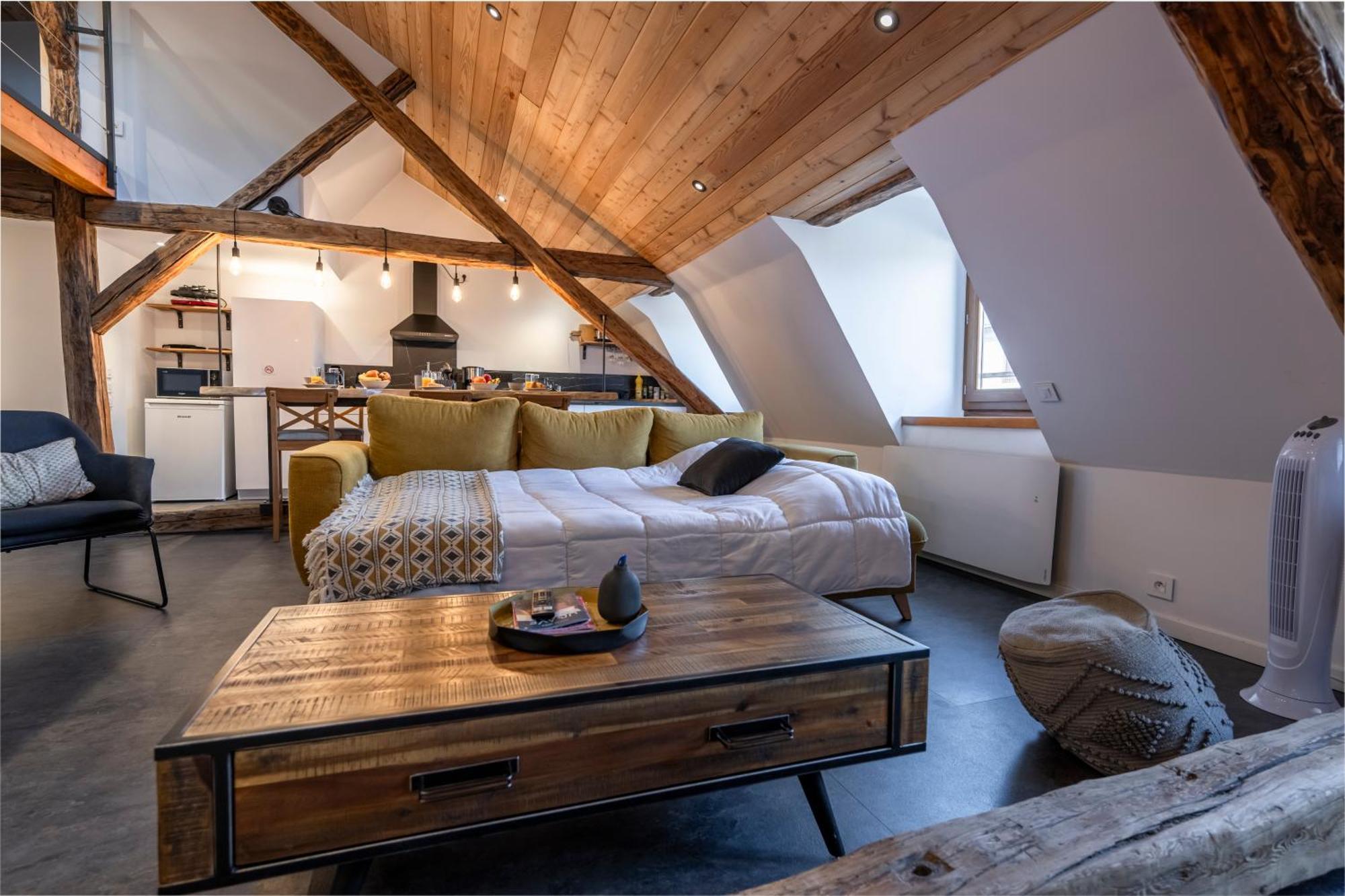 Superbe Loft - Situ Sur La Place Centrale 바르셀로넷트 외부 사진